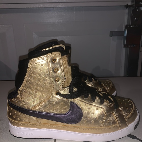 SOLD - Picture 5 of 8